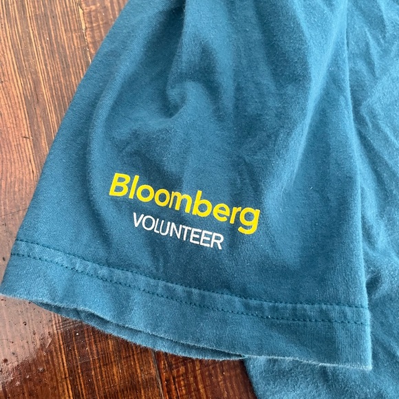 Bloomberg Employee Volunteers T Shirt - Picture 4 of 6